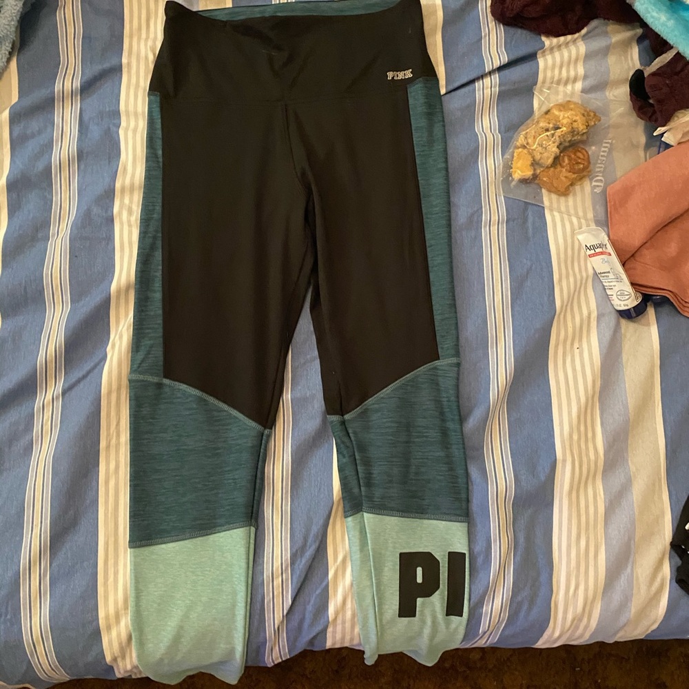VS pink leggings